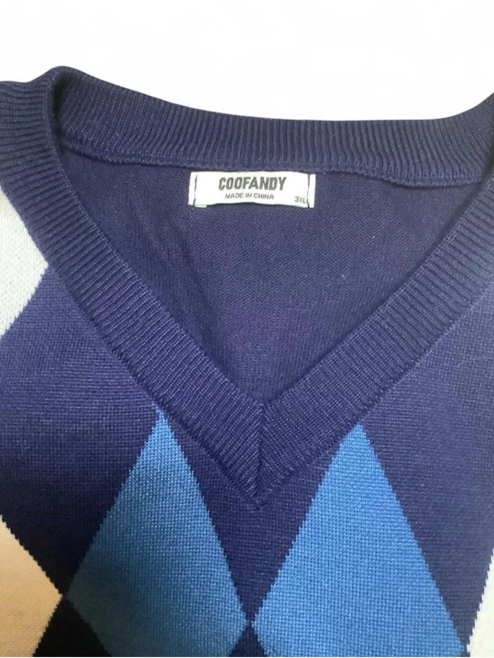 COOFANDY blue and white argyle sweater vest 💙 Size 3XL - Picture 2 of 5